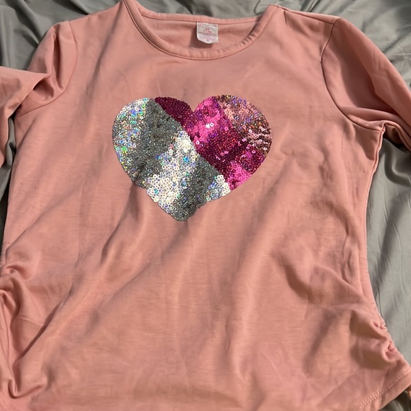 Large (11/13) long sleeve pink shirt with sequins - Picture 2 of 9